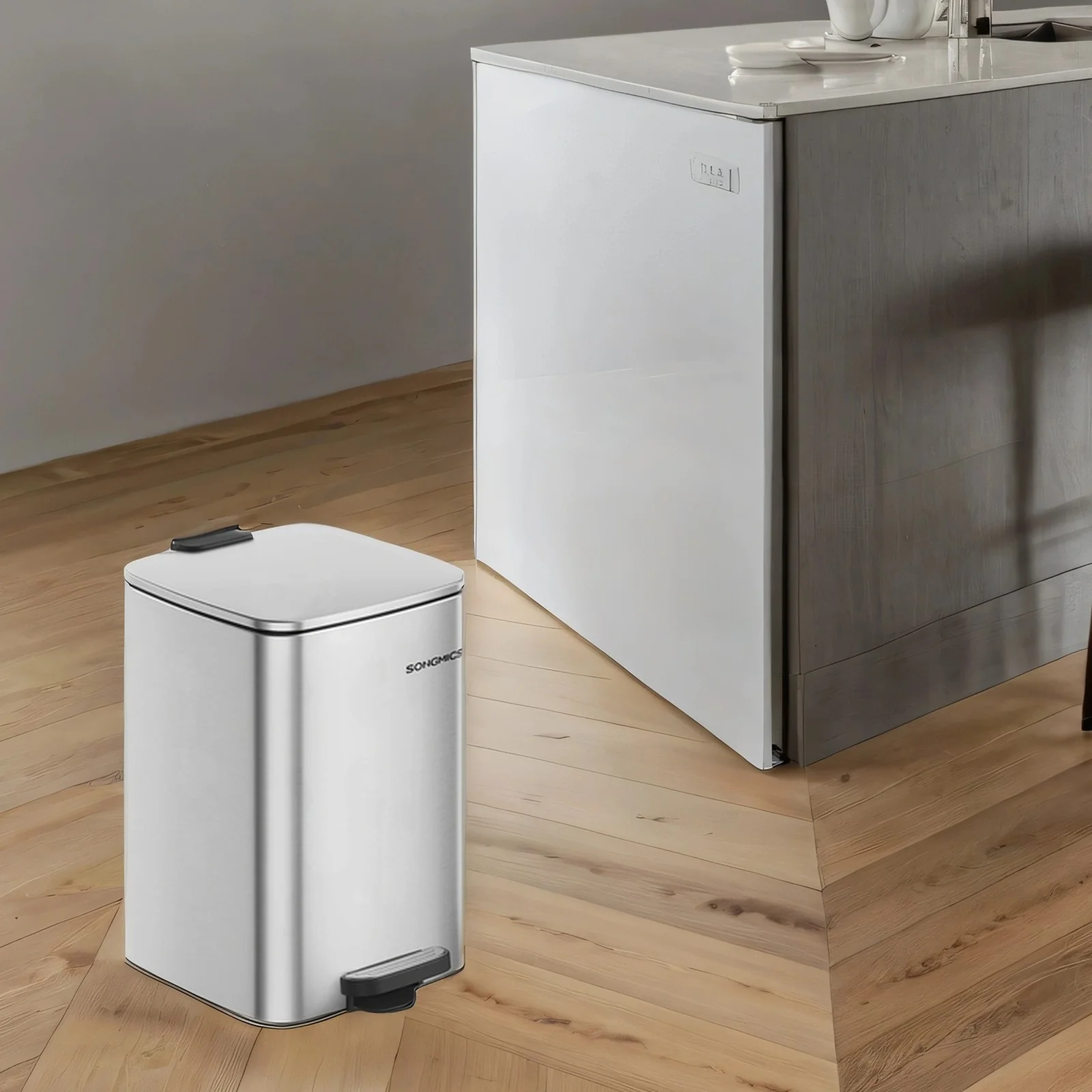 Trash Can, 8-Gallon Trash Bin, Stainless Steel Kitchen Garbage Can - Image 4