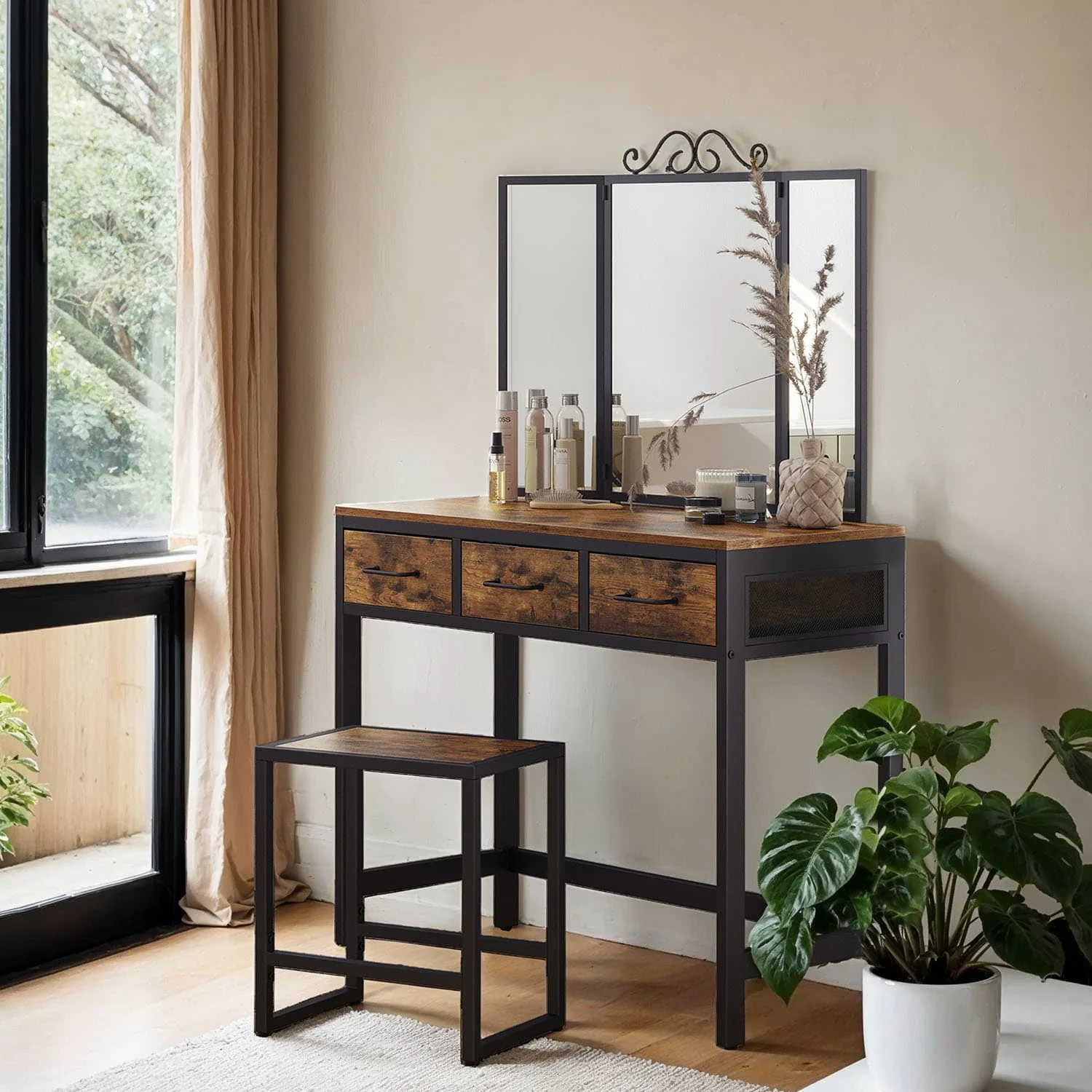 Vanity Table and Stool Set